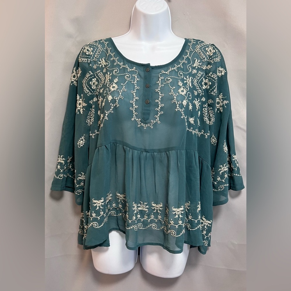 Free People Beautiful Teal Green Embroidered Boho Bell Sleeve Crop Blouse Medium